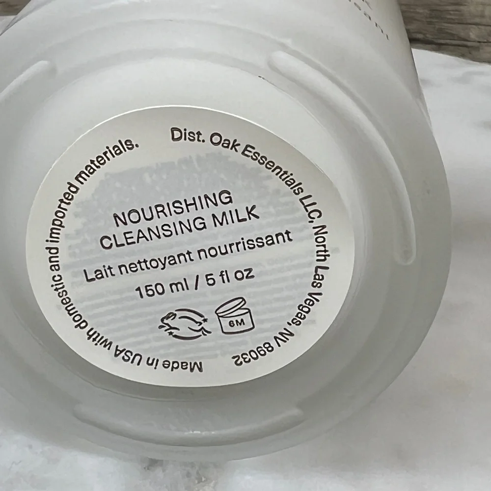 Oak Essentials Nourishing Cleansing Milk 150ml / 5fl oz Bottle - Picture 6 of 6